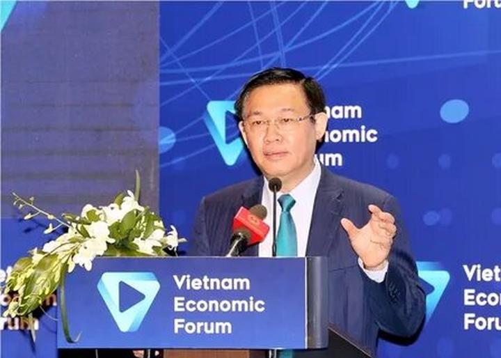 Chấm điểm loạt “green flags” - Cảm hứng video marketing từ Hotspot Matrix