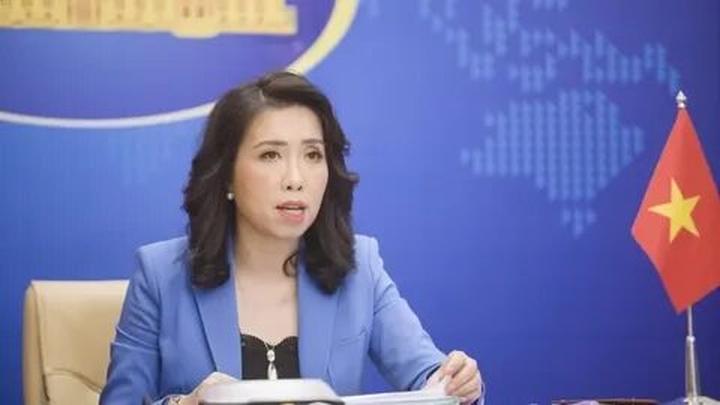 Xu hướng 4 kiểu áo sơ mi dìm dáng, xỉn: Hotspot Matrix tiết lộ bí quyết video viral